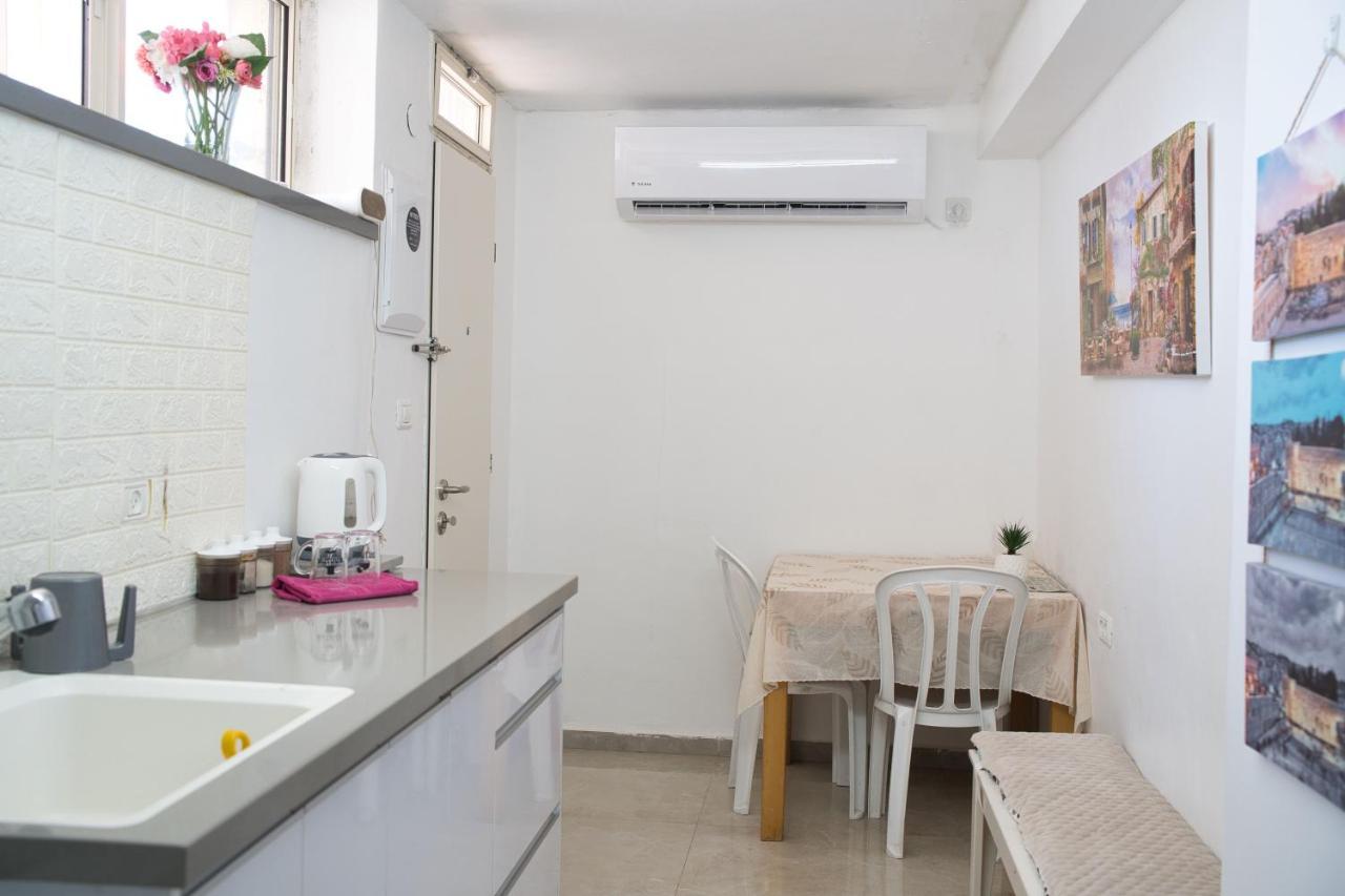 Oded Inviting Housing Apartment Jerusalem Exterior photo